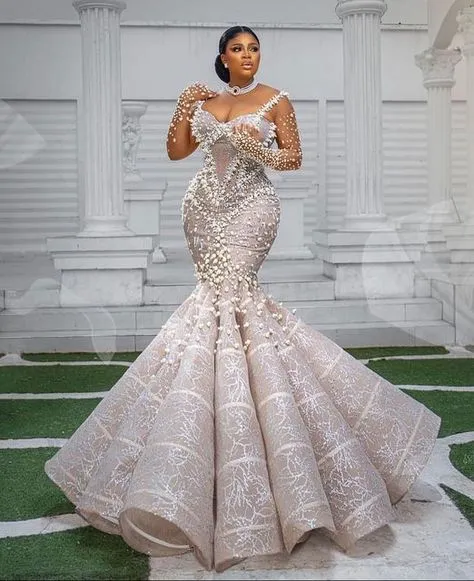 Je vais créer votre Robe de Mariée Sur Mesure en 4 Semaines