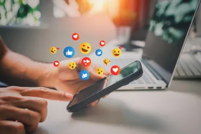 Le rédige les posts de vos réseaux sociaux